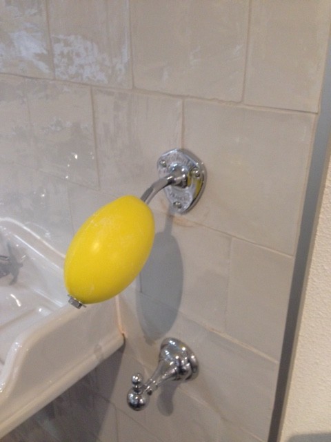 zeep bol geel -0